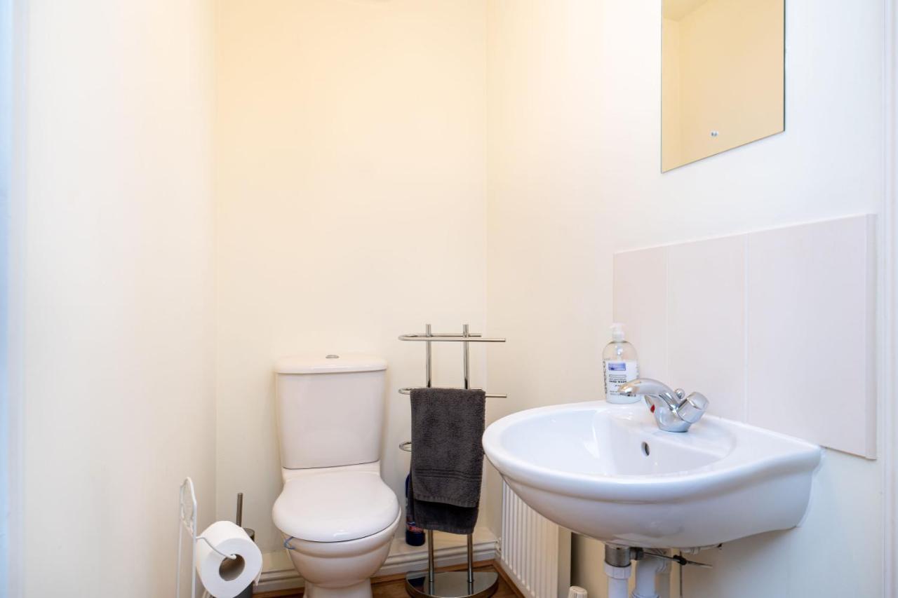 4 Bedroom Townhouse In Стерлінг Екстер'єр фото