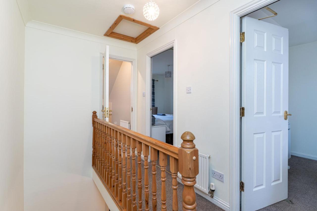 4 Bedroom Townhouse In Стерлінг Екстер'єр фото
